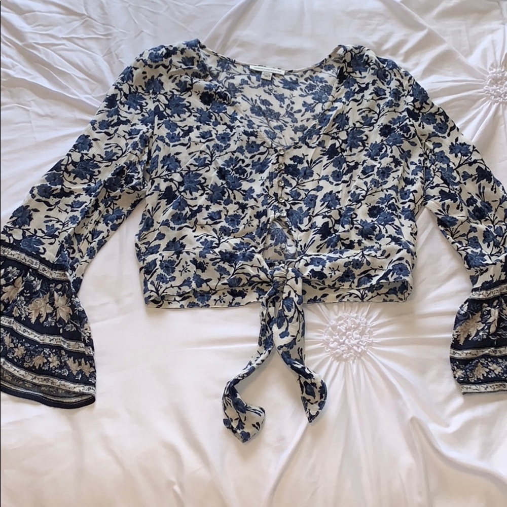 NWOT American Eagle Fashion Top